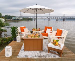 Sequoia colored SeaAira ice pit with refreshments on ice and Ivory colored Mission seating.